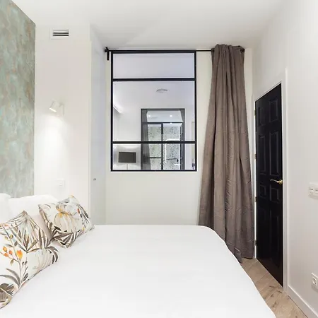 Zoko Suites En Madrid Exterior photo